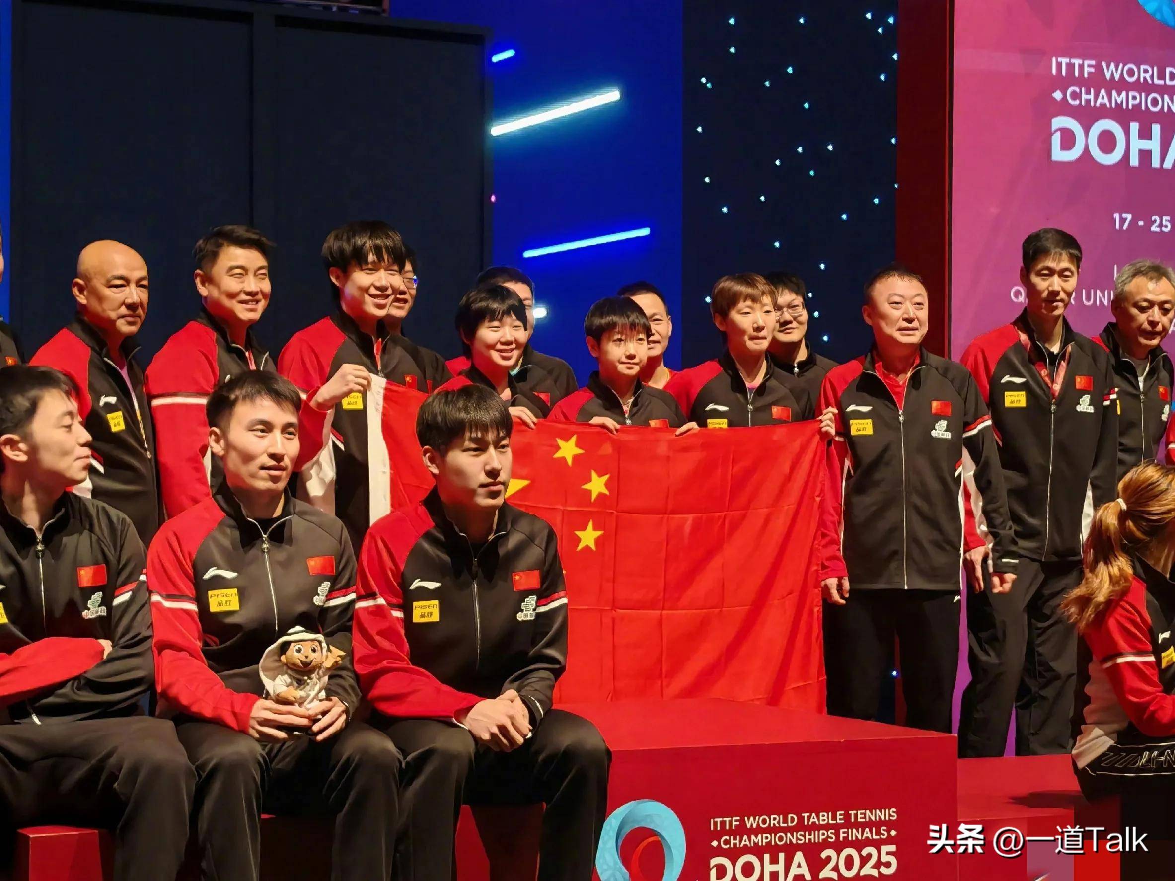 波兰乒乓球队完胜中国乒乓球队，王皓送出助攻