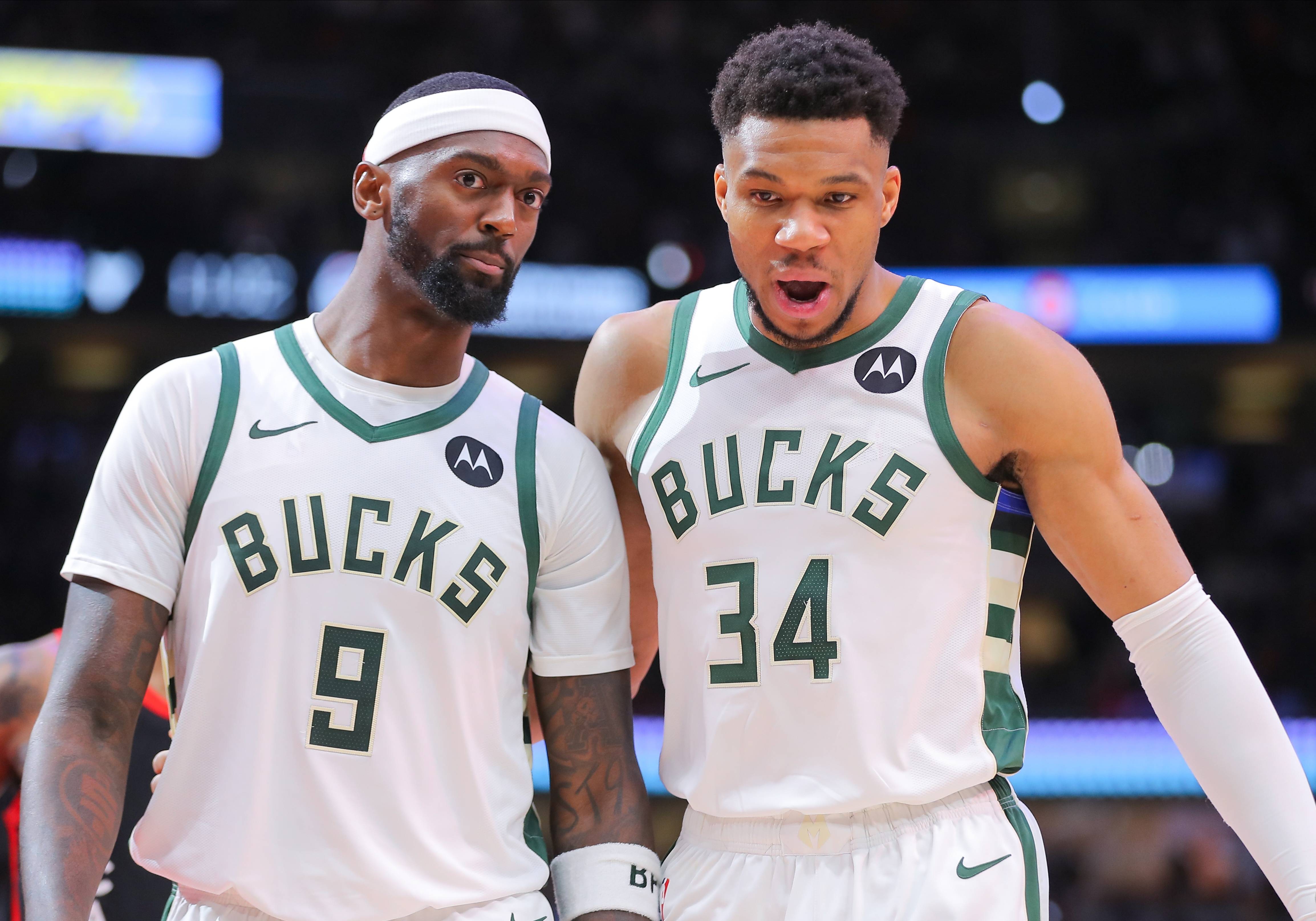 关于雄鹿鏖战湖人,塔图姆打破历史纪录的信息 关于雄鹿鏖战湖人,塔图姆打破历史纪录的信息