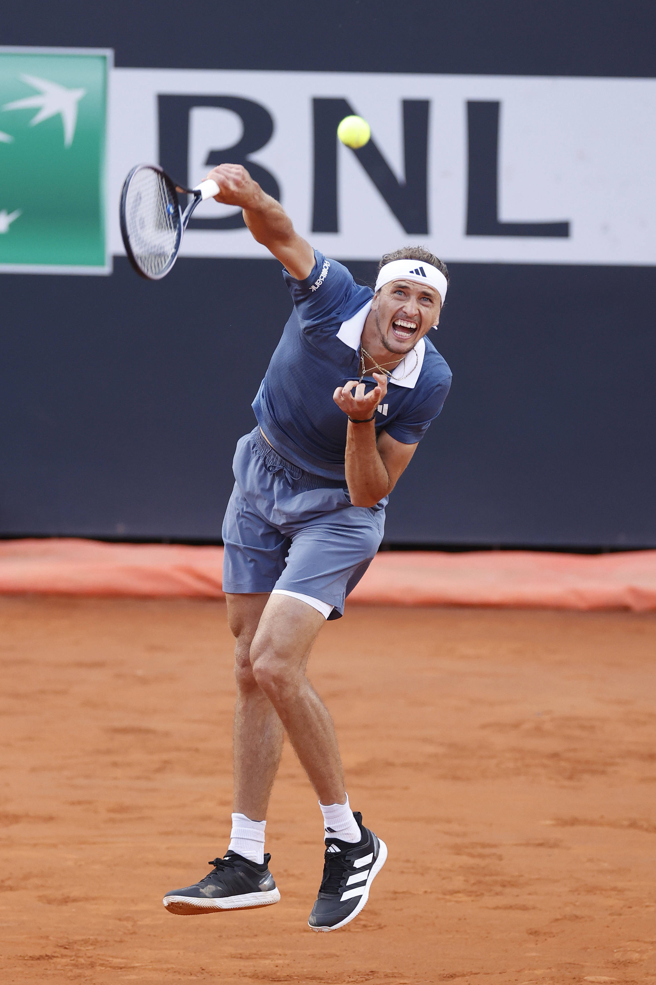 美国网球队翻盘日本网球队,兹维列夫打破历史纪录的简单介绍 美国网球队翻盘日本网球队,兹维列夫打破历史纪录的简单介绍