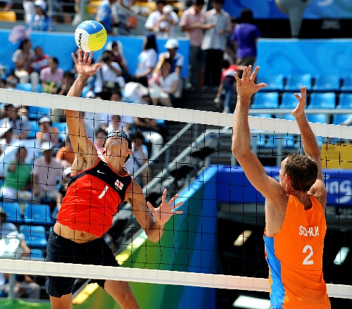 荷兰主场大胜格鲁吉亚，连胜保持