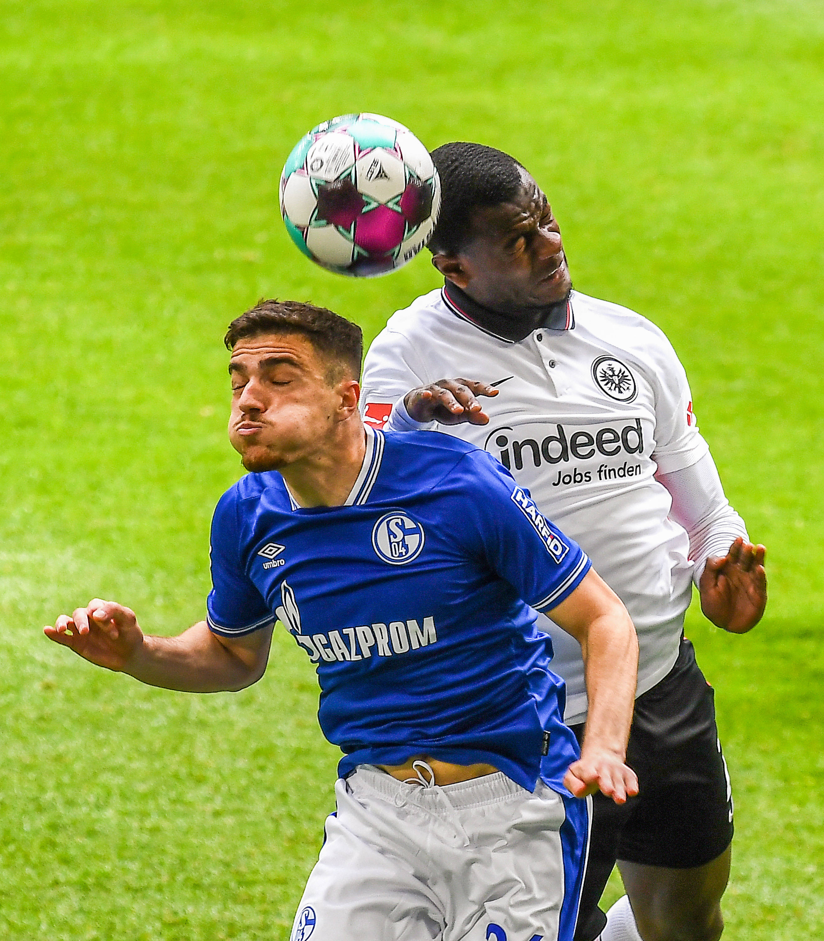 包含沙尔克踢平顿涅茨克:-战平对手的词条 包含沙尔克踢平顿涅茨克:-战平对手的词条