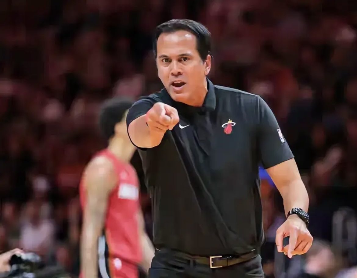 比赛中球员的冷静心态赢得了队友和教练的赞赏的简单介绍 比赛中球员的冷静心态赢得了队友和教练的赞赏的简单介绍