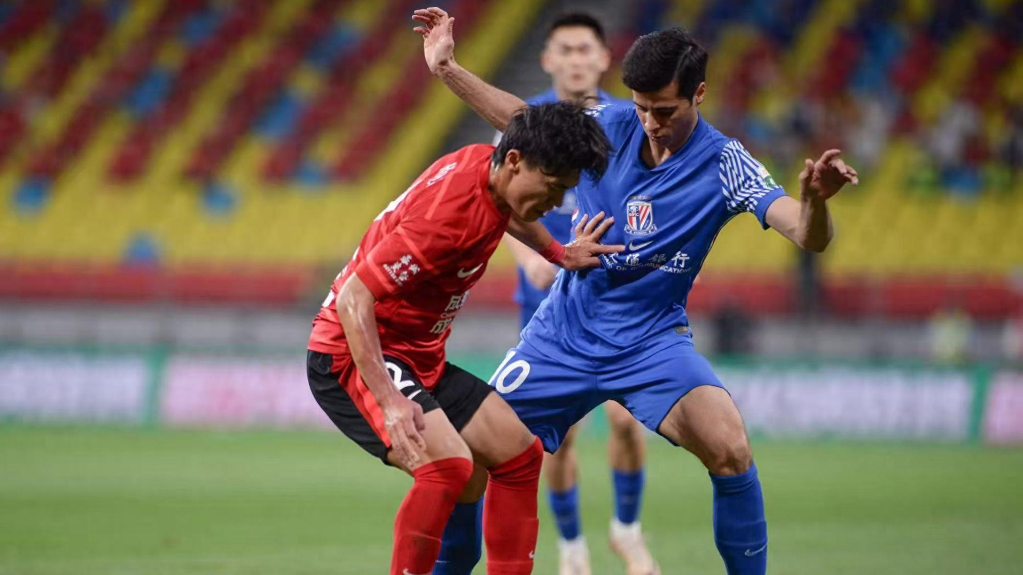 开云体育官方网站-足球联赛的惊险比拼，胜负尽在一瞬间的简单介绍