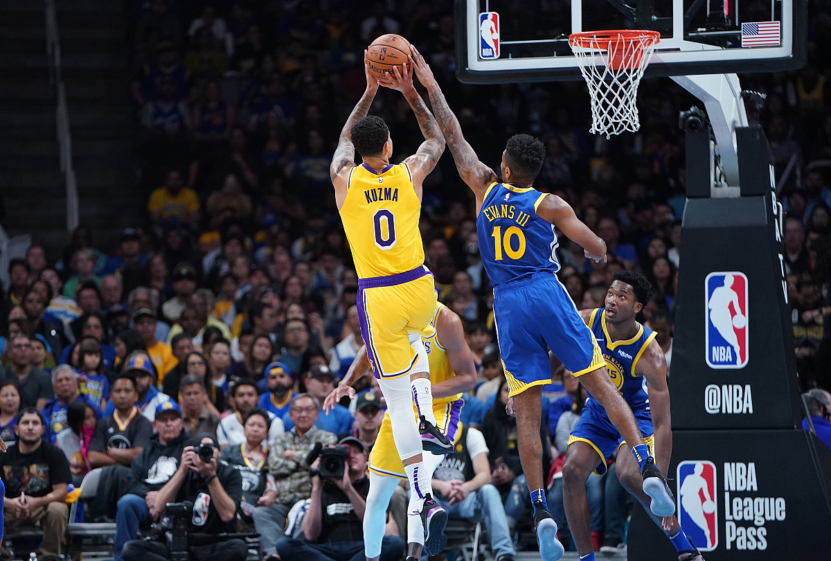 开云体育-勇士将与鹈鹕展开西区半决赛，库里重返赛场的简单介绍