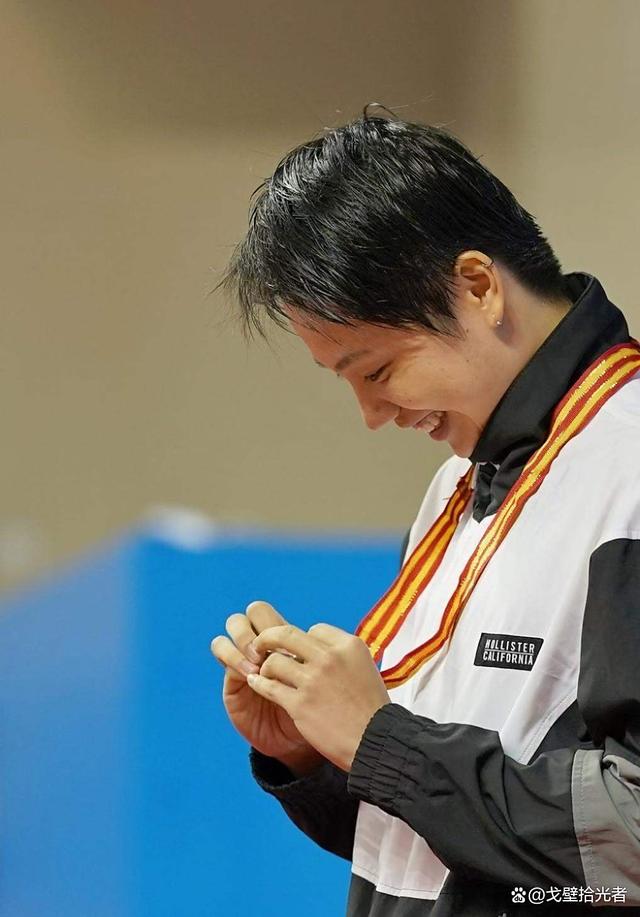 开云体育中国-日本小将表现出色，获得游泳金牌的简单介绍