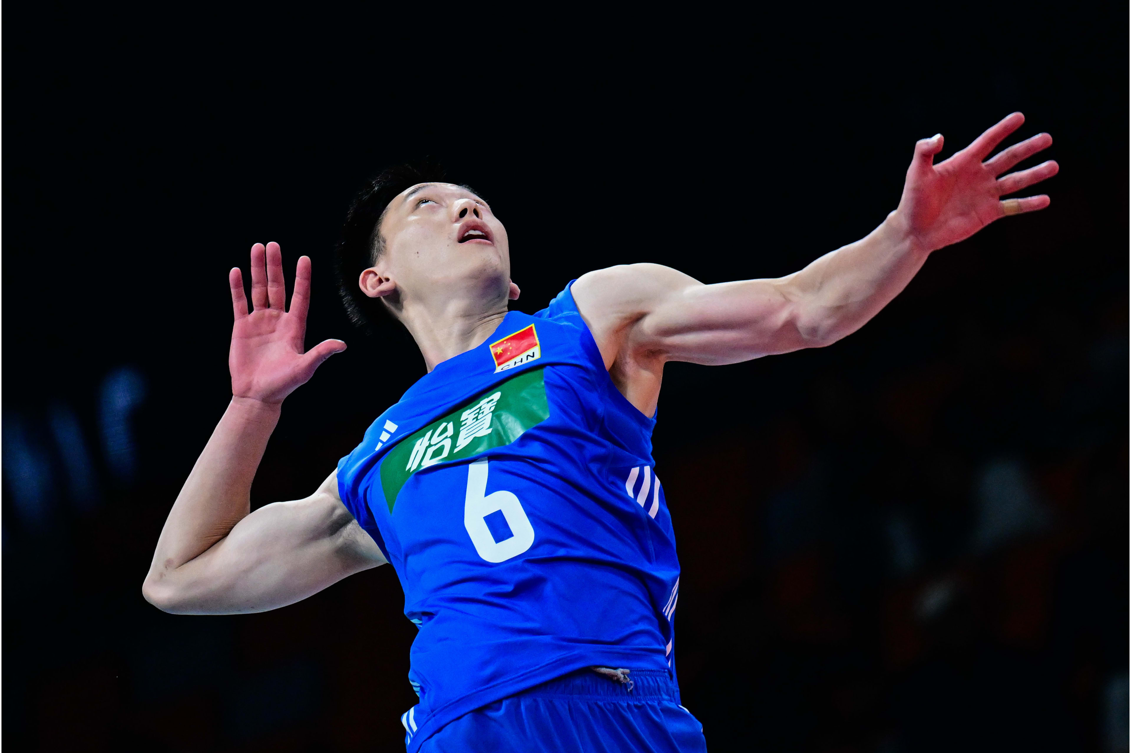 开云官网-关于波兰险胜巴黎，门迪统治全场的信息