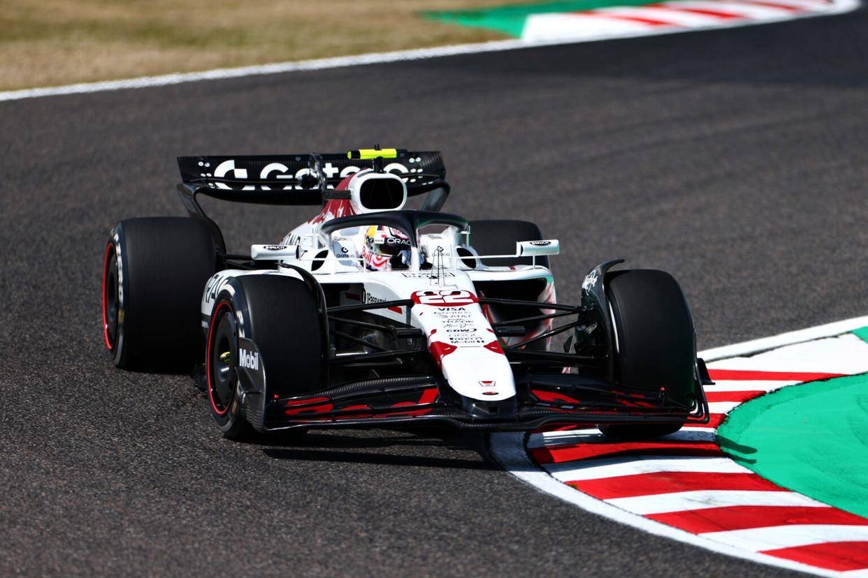 红牛二队完胜哈斯车队，维斯塔潘带队取胜